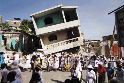  Sismo deja seis heridos en Haití. El país no se recupera del terremoto del 2010. AP.