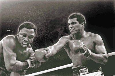    Al&#x00ED; derrot&#x00F3; a Frazier por puntos, en 1974, en una pelea con final pol&#x00E9;mico, que la postre fue la revancha para el &#x201C;loco de Louisville&#x201D;.