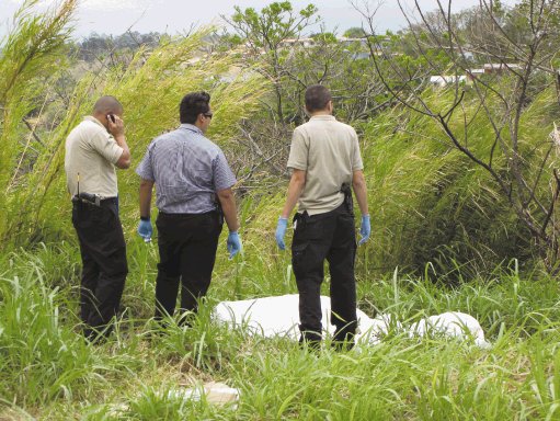 Hall&#x00F3; cuerpo con disparo en la cabeza 