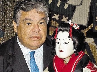 Mario Fern&#x00E1;ndez, embajador de Costa Rica en Jap&#x00F3;n, coment&#x00F3; que seguir&#x00E1; en ese pa&#x00ED;s. Cortes&#x00ED;a.