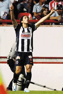 &#x201C;Rayados&#x201D; se miden a la &#x201C;M&#x00E1;quina&#x201D; 