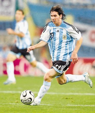 Costa Rica podr&#x00E1; ser testigo el pr&#x00F3;ximo martes del talento de Messi. Archivo