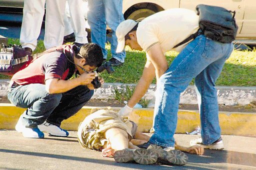 Casi 12 personas por día son asesinadas en El Salvador, informaron las autoridades de ese país centroamericano.Archivo