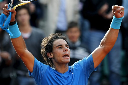 Nadal sigue sin convencer en Roland Garros. El tenista español sufrió de nuevo para ganar. EFE.
