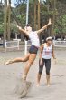  Ticas llegan con gran ritmo. Natalia Alfaro e Ingrid Morales, jugaron en Puerto Vallarta, sede del voleibol de playa en los Juegos Panamericanos. Archivo.