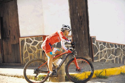 Adriana Rojas lleg&#x00F3; sexta en MTB en los Panamericanos. Adriana Rojas logr&#x00F3; una buena posici&#x00F3;n en los PanamericanosFoto: Juan D. Villareal