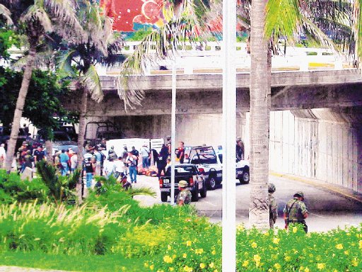  Horror est&#x00E1; en Veracruz al hallarse 35 muertos  Un polic&#x00ED;a activo entre los ajusticiados