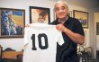 Odir Jacques: “Han venido más extranjeros malos que buenos”. Odir Jacques atesora la camiseta “10” del Santos de Pelé cuando lo enfrentó en 1972.Rafael Pacheco