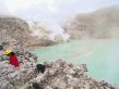  Tres volcanes registran erupciones. La laguna del Poás presenta grandes cantidades de azufre y elevadas temperaturas. Raúl Mora.
