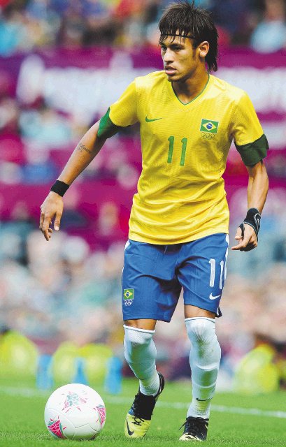 Va de nuevo. Neymar.