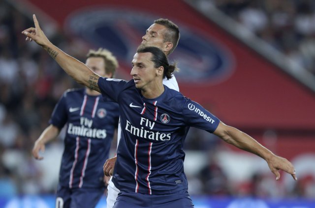 Ibrahimovic rescata empate para PSG ante Lorient. Zlatan Ibrahimovic celebra su gol con el PSG. afp.