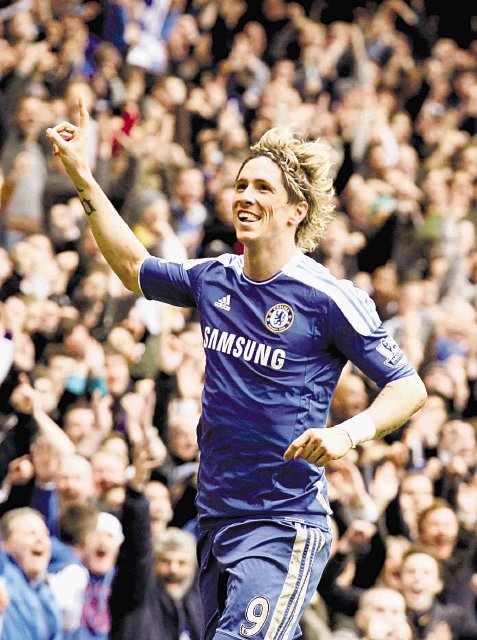  El “Niño” añora otra Champions. Torres no brilla en el Chelsea, pero la afición lo quiere.AP.