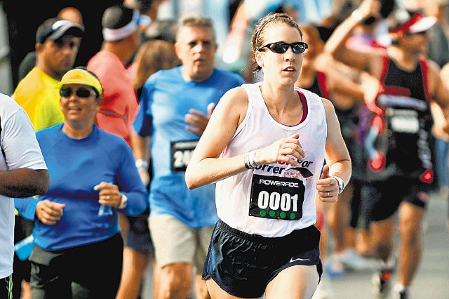 Tiber y Kristina Vegh forman una pareja de podio. Kristina Vegh fue la ganadora de la media maratón en femenino.Marcela Bertozzi