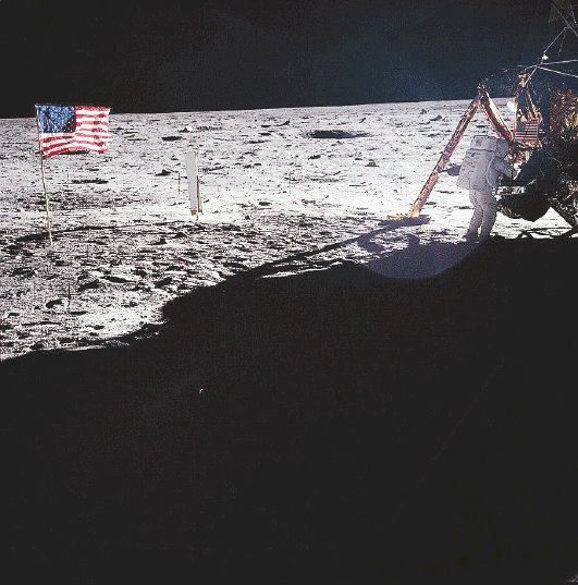  Murió Neil Armstrong, primero en pisar la Luna El estadounidense falleció a los 82 años