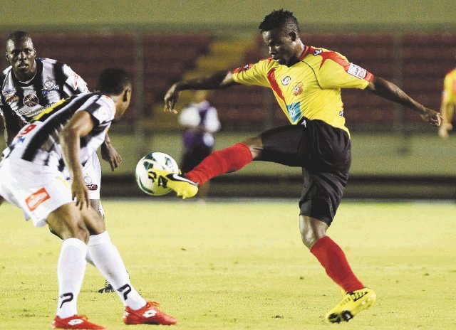 ¡Misil rojiamarillo! Wylon dio un triunfo de oro al Herediano, anoche 0-1 ante el Tauro en la “Concachampions”