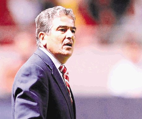  Pinto lamentó lo de Bolaños Anunció jugadores para partido contra Gales