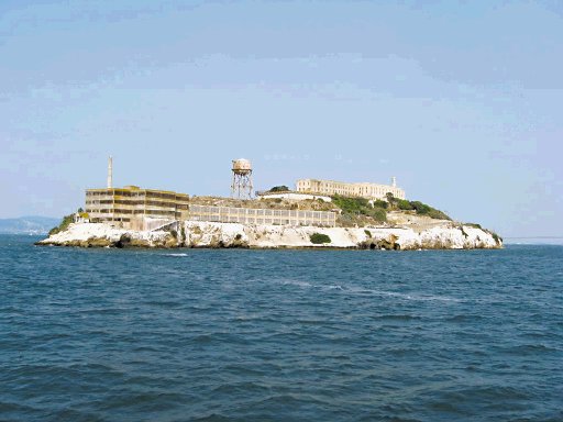  Alcatraz. Muchos presos murieron en el intento de escapar de la tenebrosa isla. Internet
