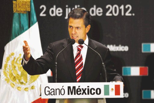  Peña Nieto, ¿el nuevo PRI? Virtual Ganador en México busca acreditarle otro rostro