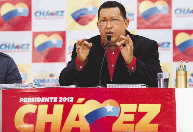  Dice estar “libre ” del cáncer. Anunció ayer que arrancó “Chávez para la calle”. Ap.