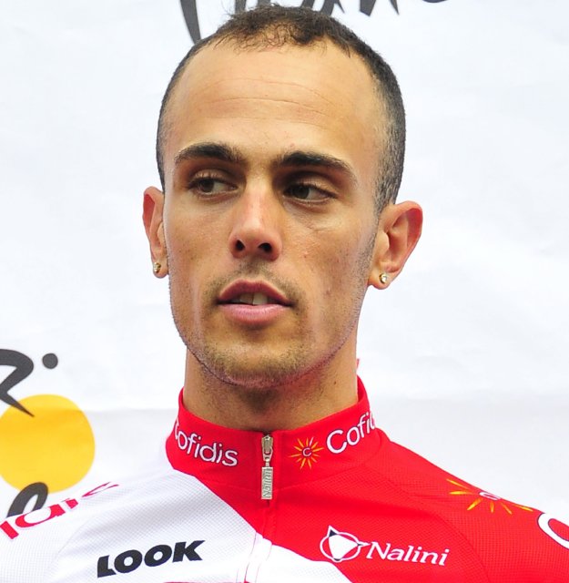 Cofidis suspende a Di Grégorio por presunto dopaje. El ciclista francés del Cofidis Le Credit, Remy di Gregorio, durante la presentación del Tour de Francia 2012 en Lieja, Bélgica. EFE.