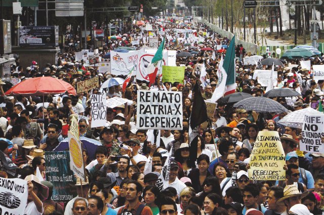 Protesta contra Peña Nieto. La manifestación. AP.