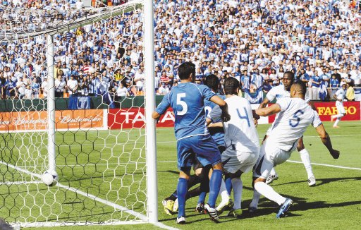  El Salvador viene goleado Perdió 3-0 ante Honduras, en Amistoso
