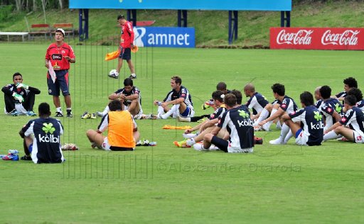 Azofeifa y Saborío listos para jugar. Los convocados entrenaron esta mañana en el Proyecto Gol. Alexánder Otárola.