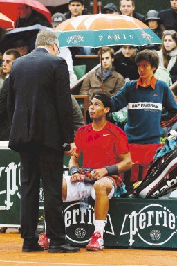  Nadal hizo caritas. Nada de gracia le hizo a Rafael Nadal, que decidieran posponer la final del Roland Garros, cuyo ganador se define hasta hoy. ¿Se impondrá siempre el tenista español?AFP.