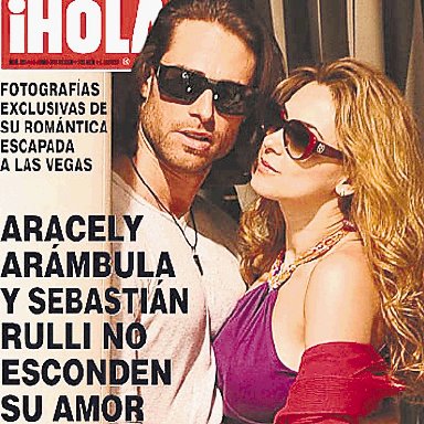  Aracelly y Rulli ¿se casaron?. La actriz no le confirmó si fue legal. Internet.