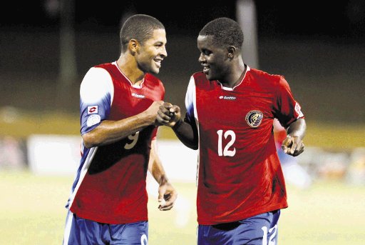  “Sele” domó a unos gatitos. Joel y Saborío demostraron lo letales que pueden ser en la Tricolor, sumaron seis goles ante El Salvador y Guyana. Eyleen vargas.