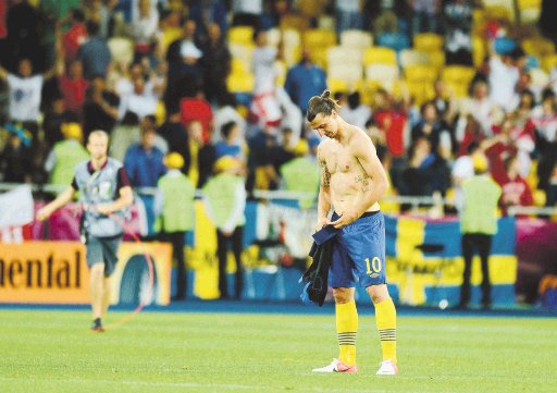  Zlatan triste por “trágica eliminación” Ibrahimovic lamenta derrota sueca
