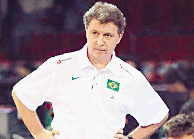 “Ché” con Brasil. El argentino Rubén Magnano será el estratega de la “verde amarela”.