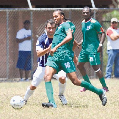  Tres años sin fútbol Froylán Guthrie volvió con Caribe