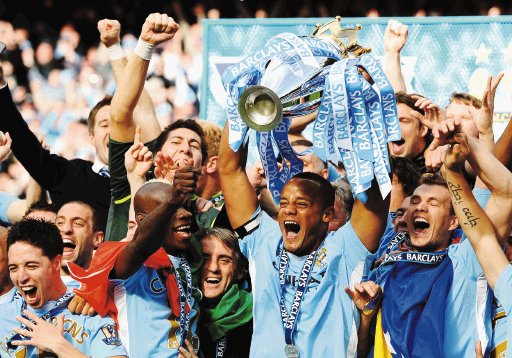  Para guión de película Luego de 44 años, Manchester City se proclamó otra vez campeón en Inglaterra