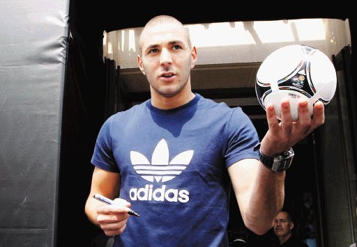 “Mou es el mejor del mundo”. Karim Benzema.