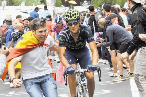 Giro de Italia: Andrey Amador se da pinta de pillo. Andrey protagonizó otra escapada. El nacional mejorará su marca en el Giro, ya que en 2010 terminó 41, y ahora es 29. Movistar