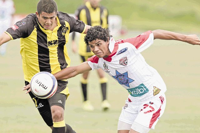 Con golazo Uruguay derrotó al Santos. Los santistas perdieron la oportunidad de acercarse al cuarto lugar del torneo. Foto: J. Arguedas.