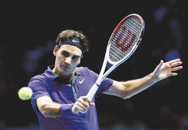  Federer el “maestro”. El tenista suizo va por su sétimo triunfo en este torneo.AP.