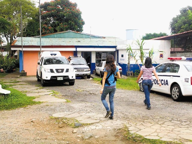  Dos ladrones asaltan delegación policial Unidad en Mata Redonda de Sabana sur