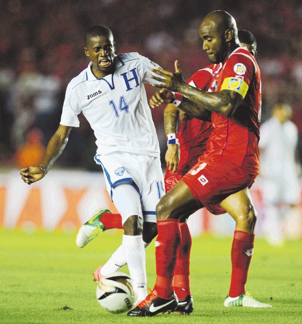  Ocho buscan cinco puestos en Concacaf. Honduras viene de empatar ante Panamá el viernes.AFP.