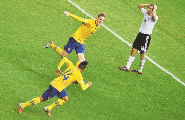 “¿Qué fue esa ridiculez?”. Los alemanes no se explican cómo perdieron una ventaja de 4 goles en casa.EFE.