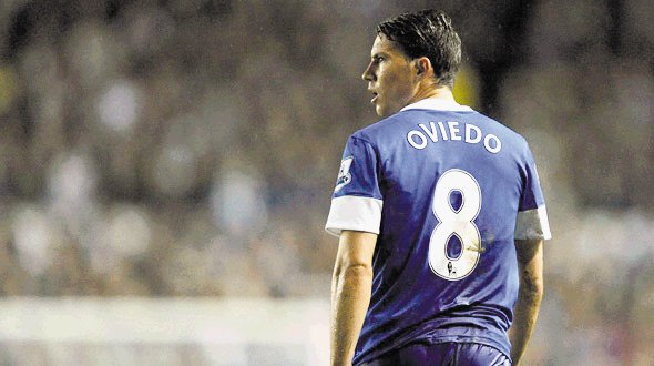  Oviedo vibra con el derbi. Bryan Oviedo espera que su equipo gane al menos 3-1, para que él pueda ver acción. Página web del Everton