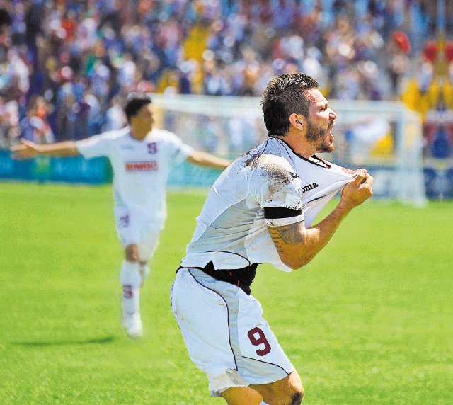 Castro del alma se arrancó la presión El “Tanque” por fin anotó en el torneo