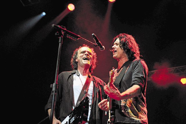  Explosivo reencuentro Caifanes hizo vibrar anoche el Palacio de los Deportes