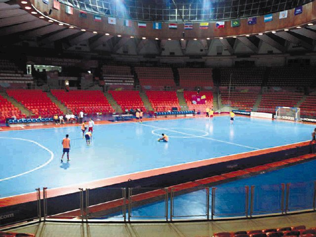  Otro tropiezo para la “Sele”. Este es el gimnasio donde jugarán los ticos.Costa Rica Futsal.