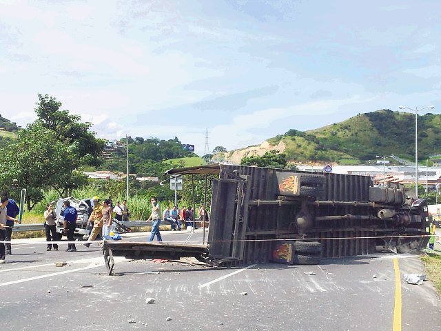  Falla mecánica causa muerte en carretera Guachipelín de Escazú, San José