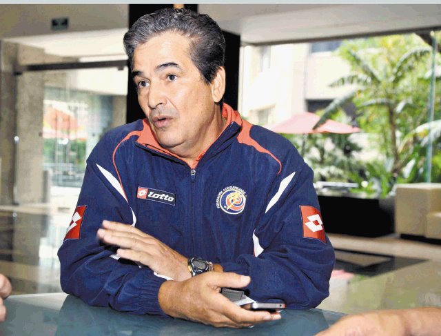  Le falta brillo a su labor Jorge Luis Pinto dice que su trabajo es bueno en la Selección