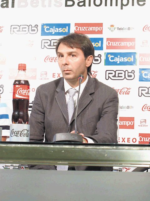  “Debe dar el máximo” Vlada Stosic, Gerente deportivo del Real Betis